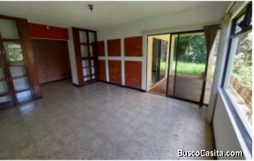 Casa en Venta en San Jose Pinula, Los Manantiales 