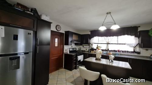 CASA EN VENTA CON JARDIN EN SAN CRISTOBAL Z8 MIXCO