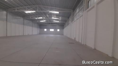 RENTO OFIBODEGA ZONA 4 MIXCO