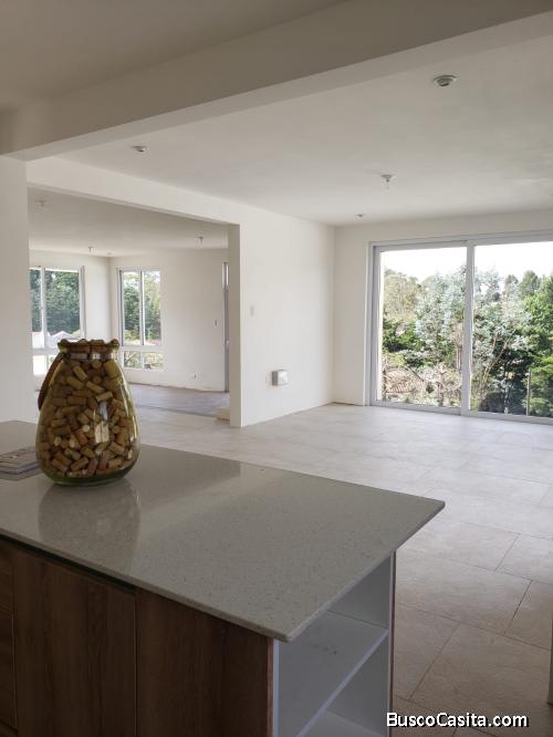 Preciosa casa NUEVA en Residencial Vila Verde 2 Fraijanes