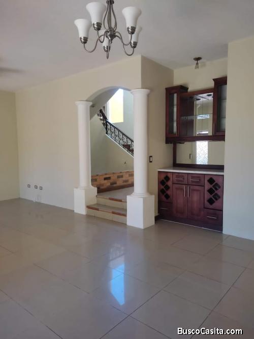Casa en venta en Colonia Las Ceibas San Cristóbal 