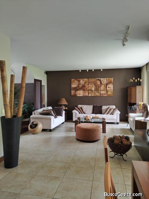 Casa en venta en Portal del Bosque 