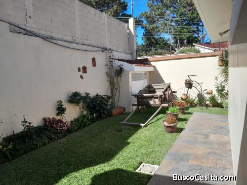 Casa de Un Nivel en Venta Los Manantiales CES