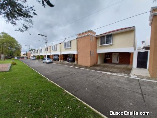 Casa en renta en CAES km18.5 Jardines de Providencia