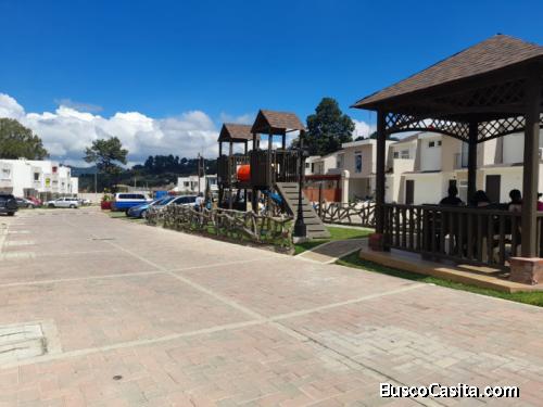 En renta, Citymax Antigua ofrece casa de 3 niveles  en condominio