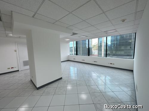 OFICINA VENTA EN EDIFICIO EUROPLAZA, ZONA 14