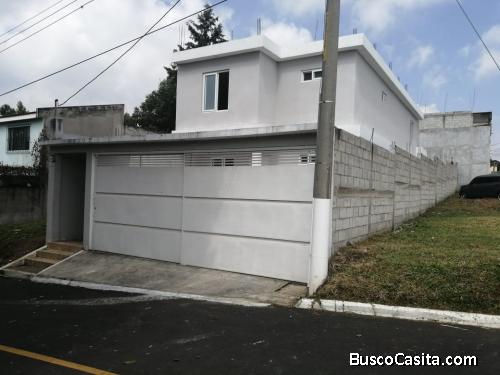Vendo casa en Residencial Lomas de Balcones, Ciudad San Cristobal, zona 8 de Mixco.