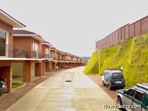 Estrene casa en 8 meses! Ingreso por el final de la 20 calle z10 y por KM. 