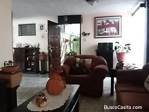 Casa en venta en Utatlán 2 Zona 11