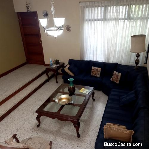 Casa en venta en Las Charcas Zona 11