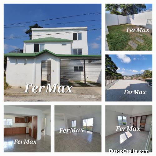 VENDO casa, entrada a San José Pinula.  Lo de Valdez 