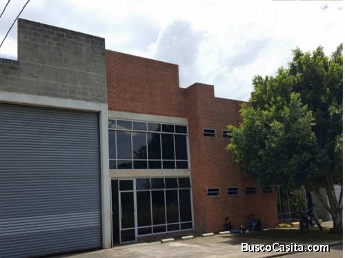 Bodega 600 m² en condominio industrial CA-2 a Taxisco