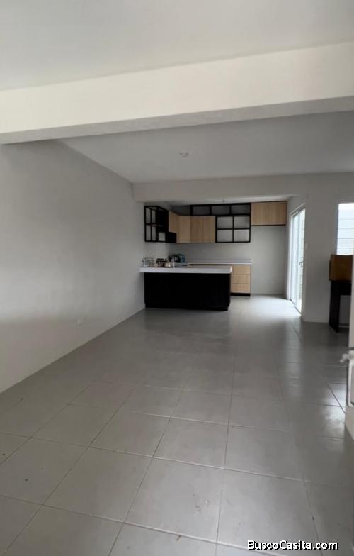 Casa en venta en San Cristóbal Sector B2 