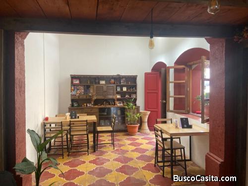 CASA EN EL CENTRO DE ANTIGUA GUATEMALA EN VENTA