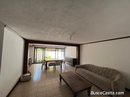 Vendo casa en San Cristóbal, Residénciales Bosques de San Marino 