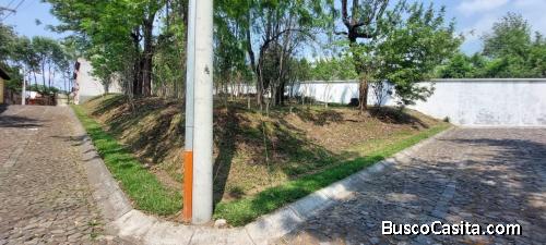 Terreno en venta de medida Grande en Antigua Gardens a 25min de #AntiguaGuatemala