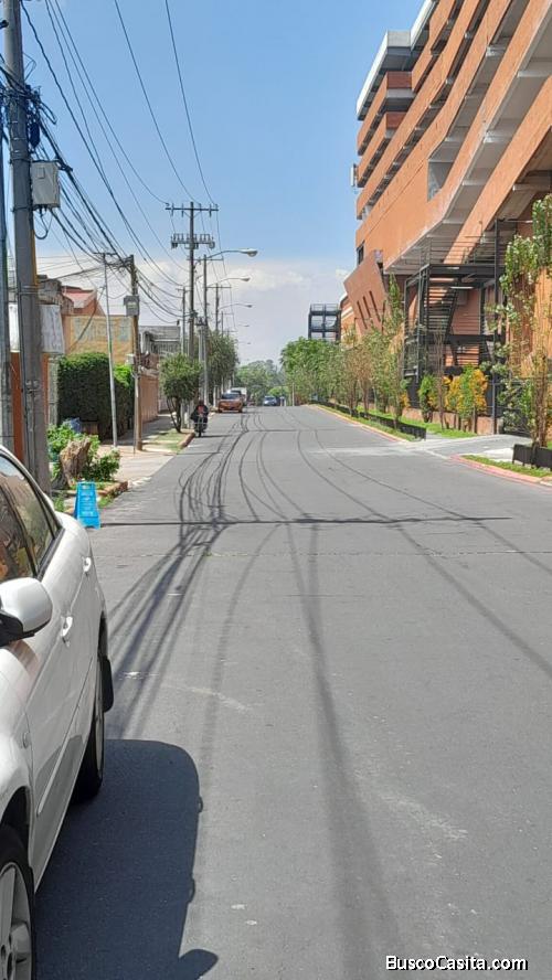 Renta de Local Comercial en Zona 11 Colonia Mirador