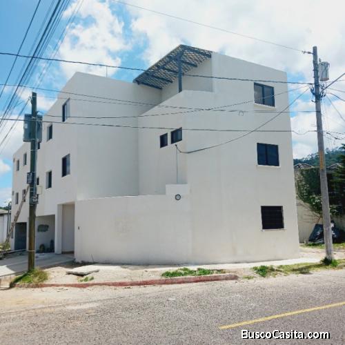 Venta de casa Residencial en Hacienda Real 