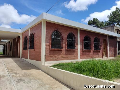 Rento linda casa de 1 nivel en San Cristóbal Mixco