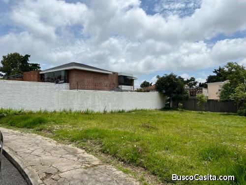 VENDO TERRENO EN KM 14 CAES