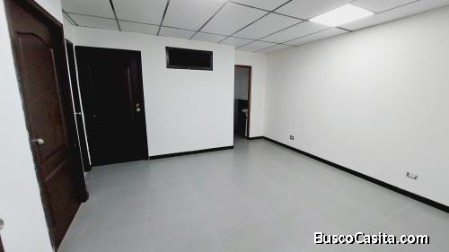 OFICINA EN RENTA EDIFICIO PLAZA PROFESIONAL ZONA 13