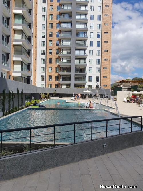 Apartamento en renta zona 15