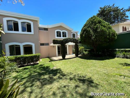 Casa en Renta Colonia El Campo, Zona 14