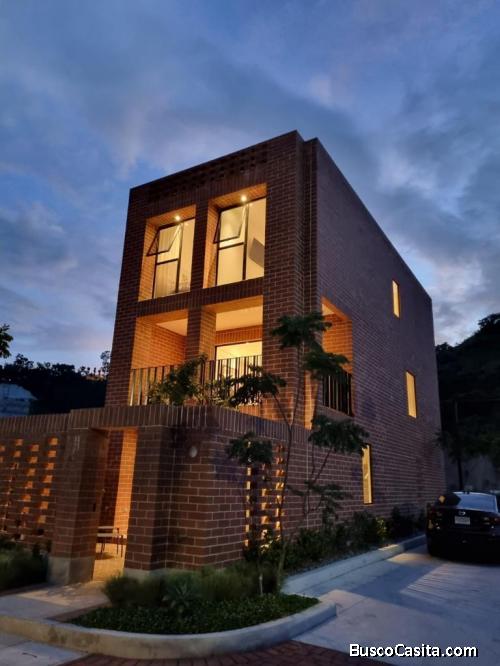 casa en venta en zona 13 con la mejor ubicacion y financiadas