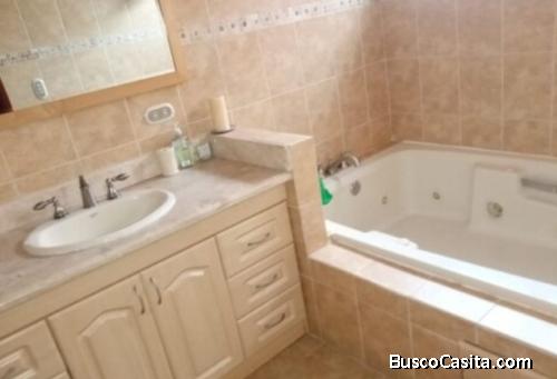 Venta apartamentos cerca Centro Comercial Miraflores