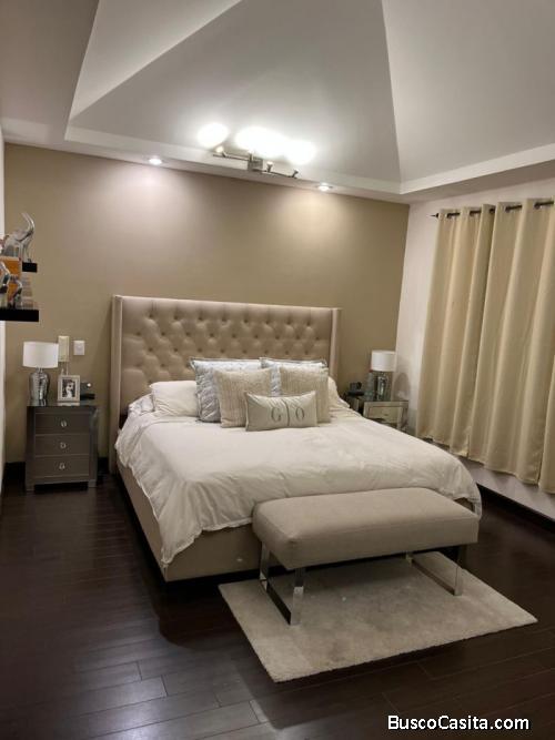 Casa Residencial en Venta en Santa Catarina Pinula