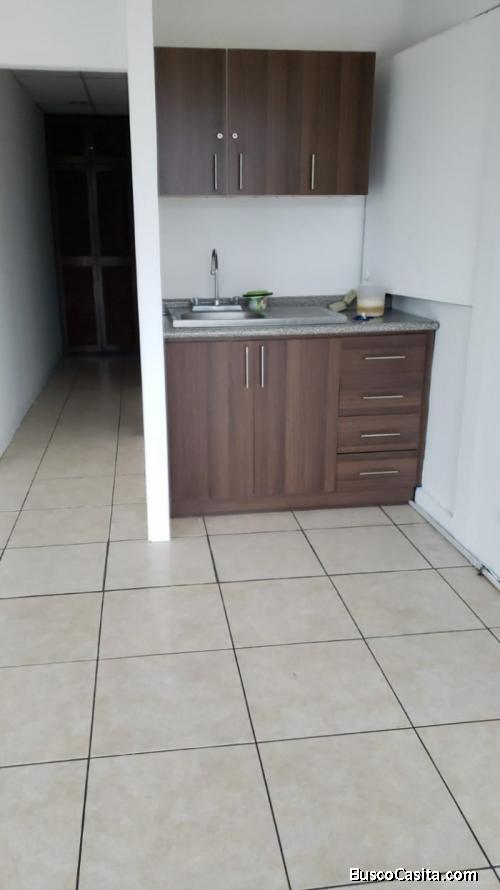 Oficina en renta en Avenida Reforma Zona 9