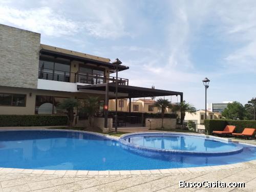 Casa en Renta dentro de Club Residencial en CES km 21.5 