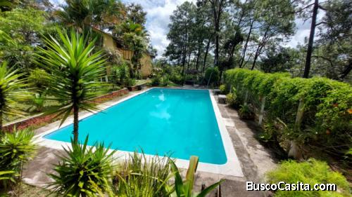 BELLA CASA RESIDENCIAL CON PISCINA EN SAN JUAN SACATEPEQUEZ