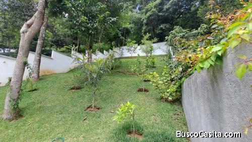 CASA RESIDENCIAL DE 1 NIVEL EN EXCLUSIVO CONDOMINIO EN ANTIGUA GUATEMALA