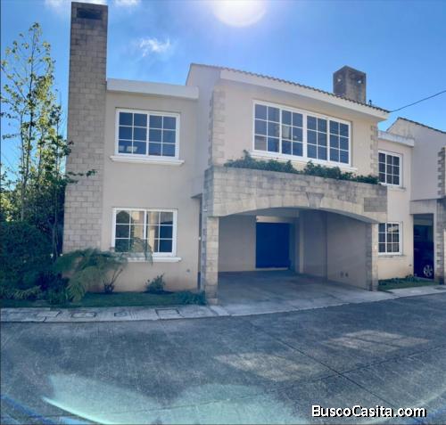 En venta casa en Olmeca CAES