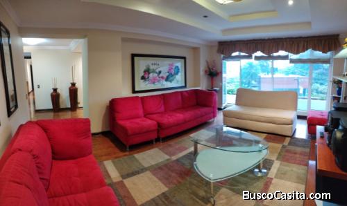 Apartamento Amueblado de 300 metros 3 habitaciones en zona 10