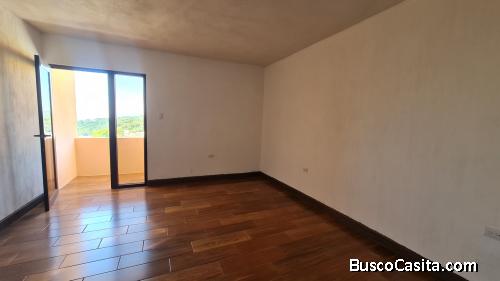 VENDO CASA NUEVA EN  LOMA REAL SAN CRISTOBAL