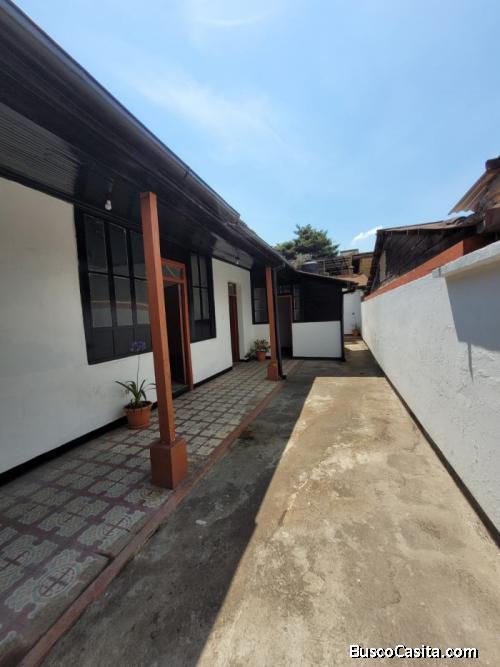 Casa En Venta O Renta De Uso Comercial En Zona 1 Xela; Idi: 135314