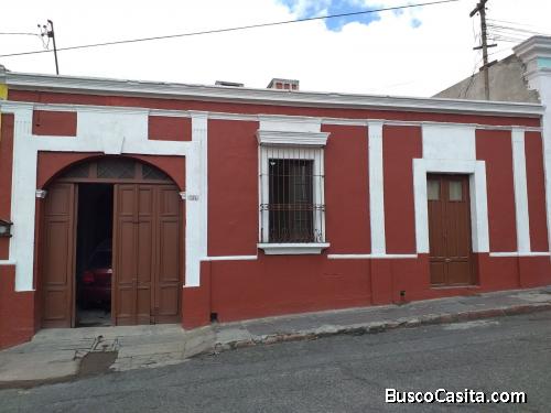 En Renta Local Comercial En Zona Céntrica De Xela      ; Idi: 134449