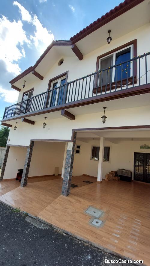 Vendo Preciosa Casa A Un Costado De Bosques De Arrazola; Idi: 132703
