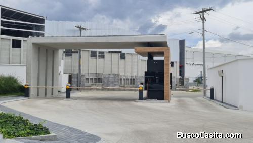 Oficina En Venta Excelente Ubicación En El Naranjo; Idi: 117521