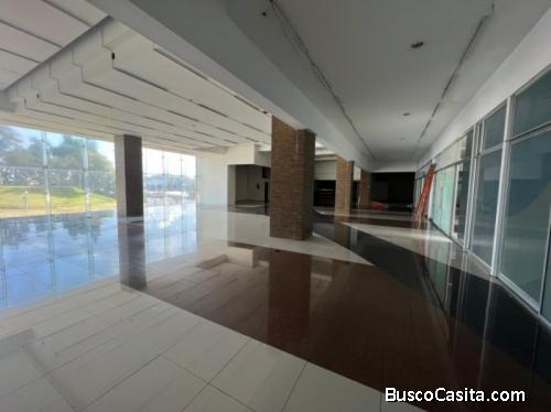 Rento Local De 548m2 En C.c. Sobre La Roosevelt Zona 7 ; Idi: 123213