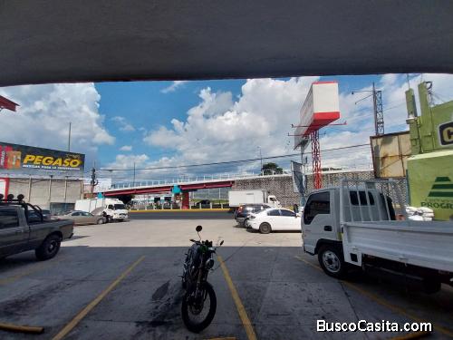 LOCAL COMERCIAL Y BODEGA EN RENTA SOBRE INTERAMERICANA