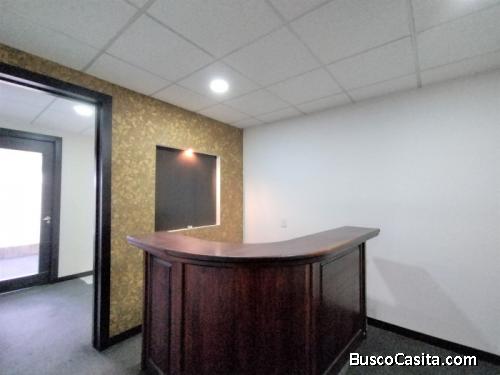 Oficina En Renta En Edificio En Zona 10 Guatemala; Idi: 132071