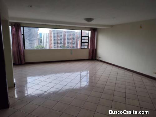 Amplio Apartamento En Alquiler En Zona 14 Guatemala; Idi: 130770