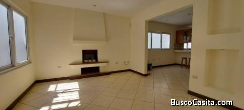 Residencia En Venta En Pinares De San Cristóbal Mixco ; Idi: 120846