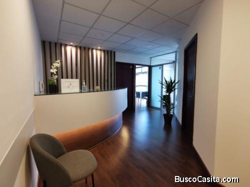 Consultorio  Médicos En Edificio Condado El  Naranjo ; Idi: 116190