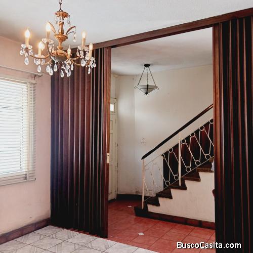 Venta de Casa Residencial en San Pedrito Zona 5