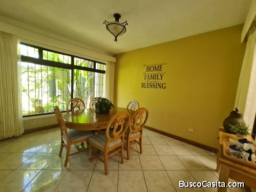 En Venta Casa en Ciudad Vieja, Sac.