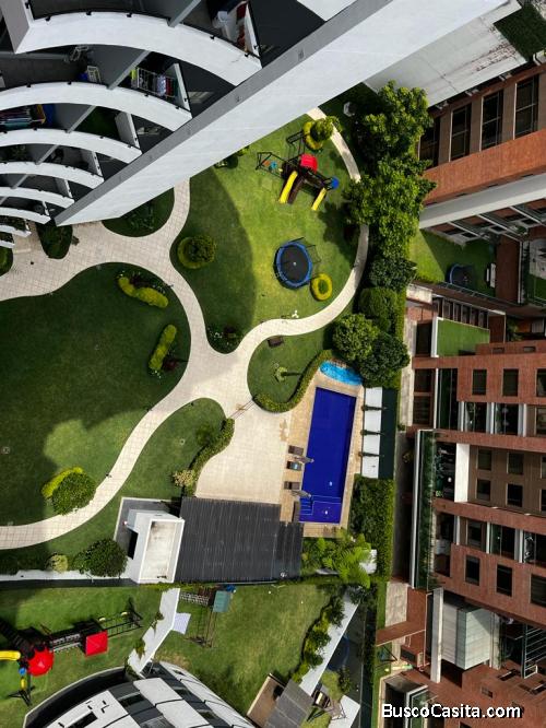 RENTO APARTAMENTO EN ZONA 14 EDIFICIO ATIKA 1